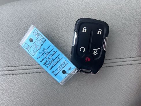 Used 2019 GMC Terrain Denali w/ Advanced Safety Package AWD/4WD image 41