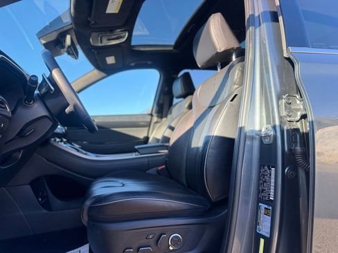 Used 2023 Hyundai Palisade Calligraphy image 20