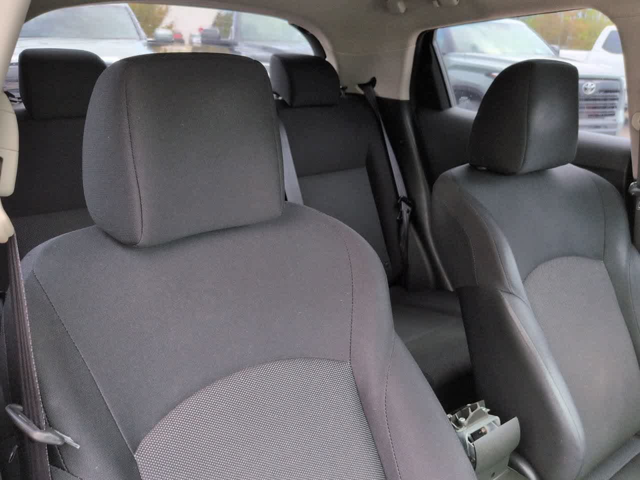 Used 2014 Nissan Juke S FWD image 7