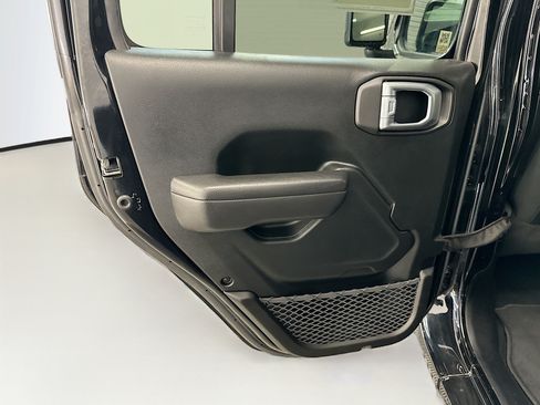 Used 2022 Jeep Wrangler Unlimited Sport AWD/4WD image 26