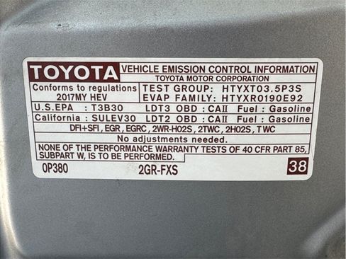 Used 2017 Toyota Highlander Limited Platinum AWD/4WD image 29