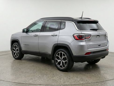 Used 2025 Jeep Compass Limited AWD/4WD image 6