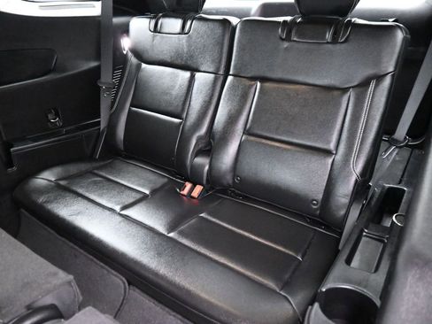 Certified 2020 Ford Explorer ST w/ ST Street Pack image 20