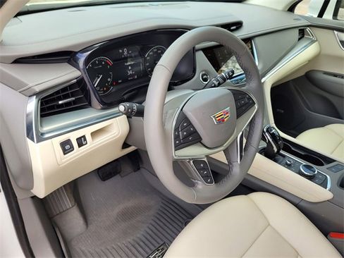 Used 2022 Cadillac XT5 Premium Luxury image 21