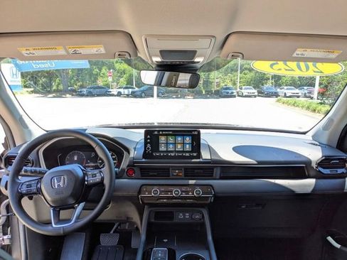Certified 2025 Honda Pilot EX-L image 14