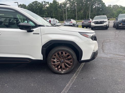 New 2026 Subaru Forester Touring AWD/4WD image 5