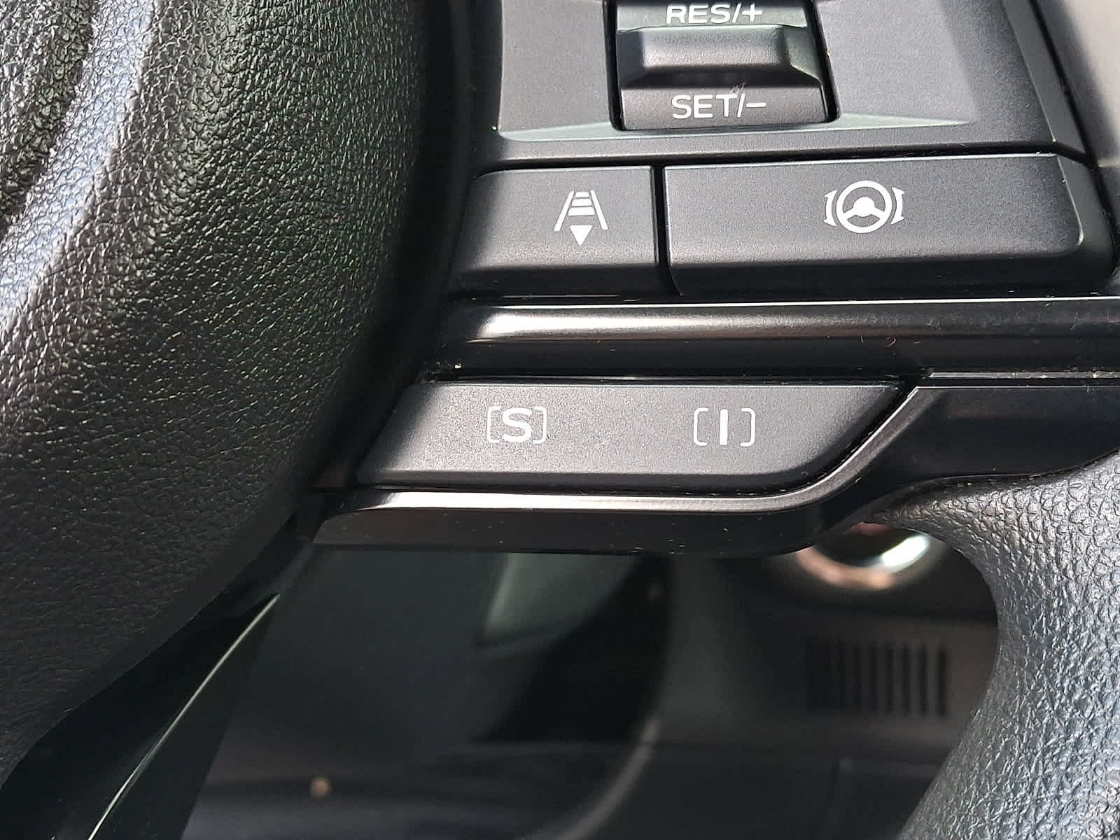 Used 2024 Subaru Crosstrek 2.0i Premium AWD/4WD image 28