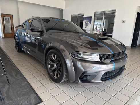 Used 2020 Dodge Charger SRT Hellcat w/ Harman/Kardon Audio Group image 2
