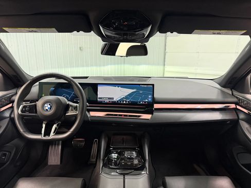 Used 2025 BMW i5 xDrive40 w/ Executive Package AWD/4WD image 13