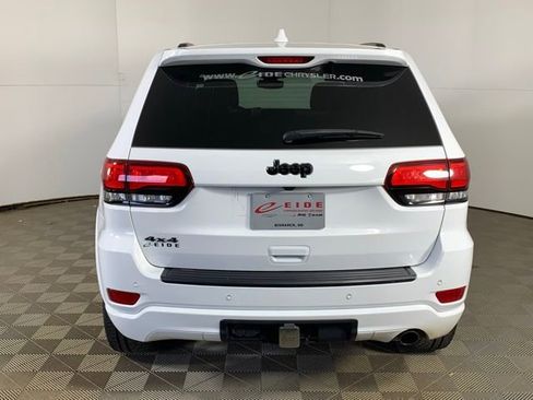 Used 2020 Jeep Grand Cherokee Altitude AWD/4WD image 6