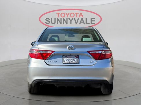 Used 2017 Toyota Camry XLE image 8