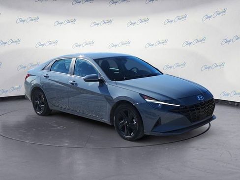 Used 2021 Hyundai Elantra SEL w/ Convenience Package image 7