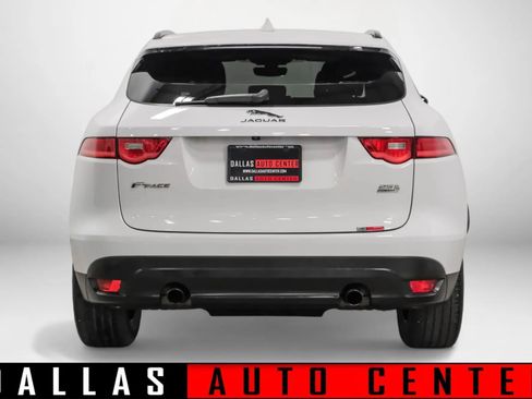 Used 2019 Jaguar F-PACE Premium image 5