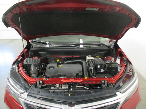 Used 2023 Chevrolet Equinox LT image 30