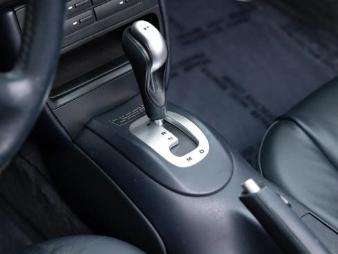 Used 2000 Porsche 911 Carrera 4 AWD/4WD image 18
