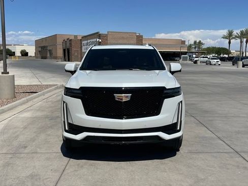Used 2021 Cadillac Escalade ESV Sport w/ Driver Assist Tech Package AWD/4WD image 2