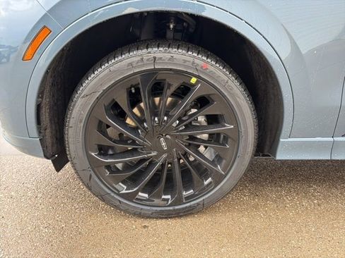 New 2026 Lincoln Aviator Reserve AWD/4WD image 11