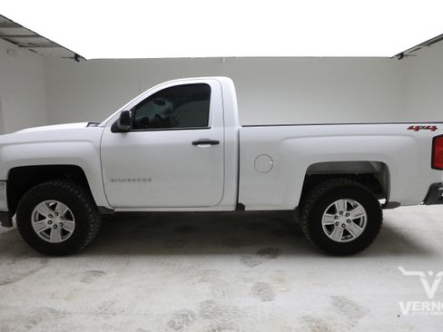 Used 2018 Chevrolet Silverado 1500 W/T AWD/4WD image 2
