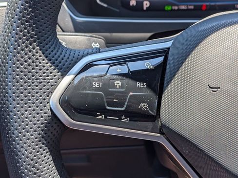 Used 2024 Volkswagen Tiguan SEL R-Line AWD/4WD image 19
