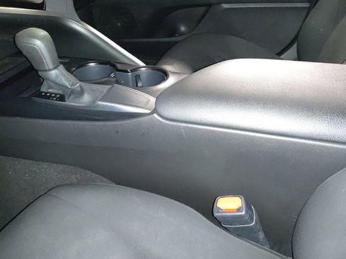 Used 2020 Toyota Camry LE image 26