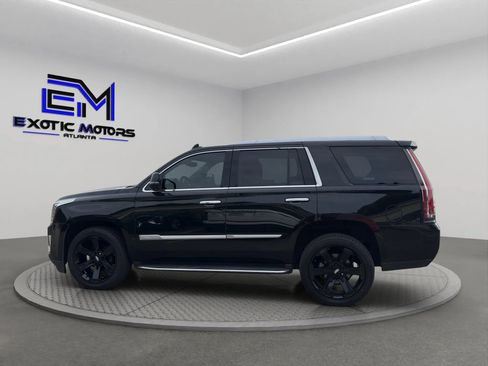 Used 2020 Cadillac Escalade 2WD image 2