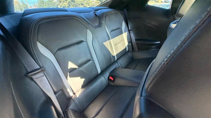 Used 2017 Chevrolet Camaro SS Coupe w/ 2SS RWD image 10