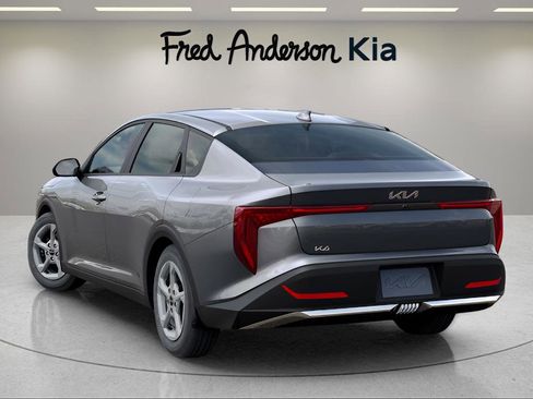 New 2025 Kia K4 LXS image 4