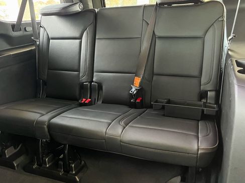 Used 2021 Chevrolet Suburban High Country w/ Premium Package image 33