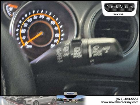 Used 2022 Jeep Wrangler Unlimited Sport AWD/4WD image 19