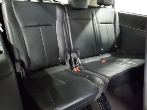 Used 2024 Ford Expedition Max XLT image 22