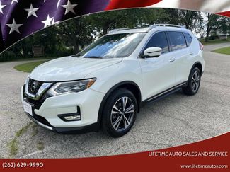 Used 2017 Nissan Rogue SL w/ SL Premium Package image 1