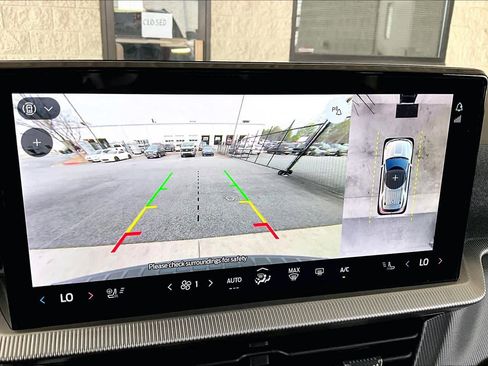 Used 2025 Ford Explorer ST-Line w/ ST-Line Street Pack image 27