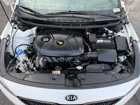 Used 2017 Kia Forte EX image 18