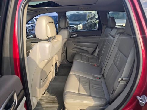 Used 2013 Jeep Grand Cherokee Laredo AWD/4WD image 11