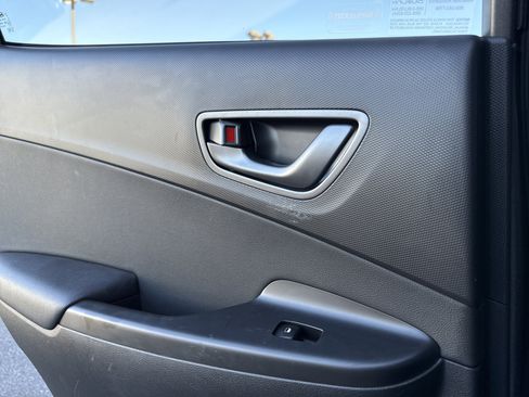 Used 2019 Hyundai Kona Ultimate image 35