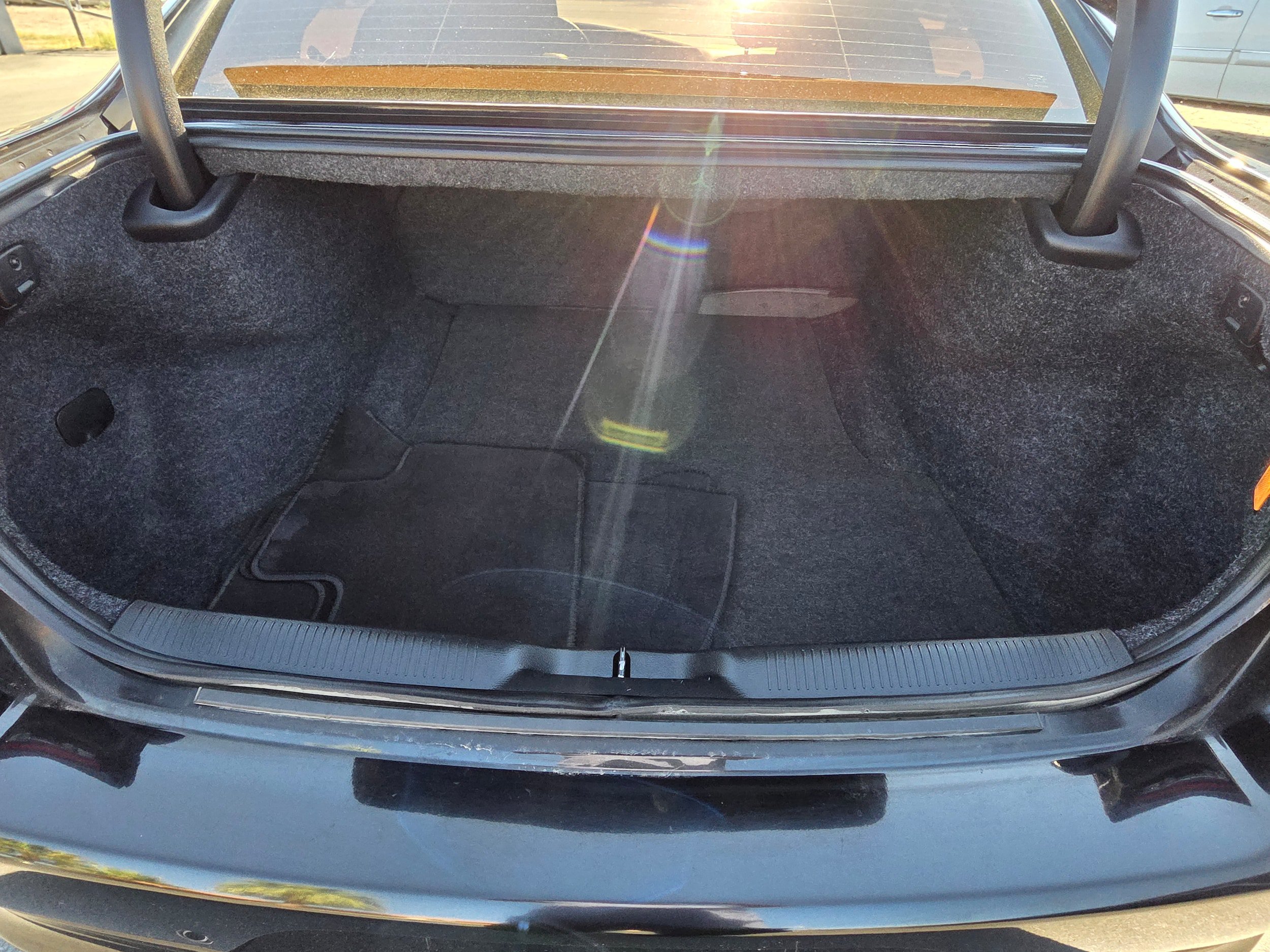 Used 2017 Dodge Charger SXT RWD image 23