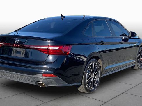 Used 2025 Volkswagen Jetta GLI Autobahn FWD image 12