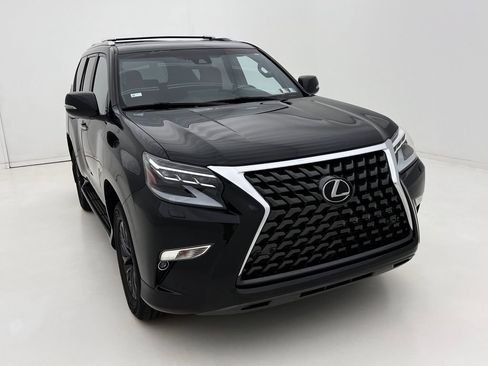 Used 2023 Lexus GX 460 Premium w/ Premium Plus Package AWD/4WD image 3