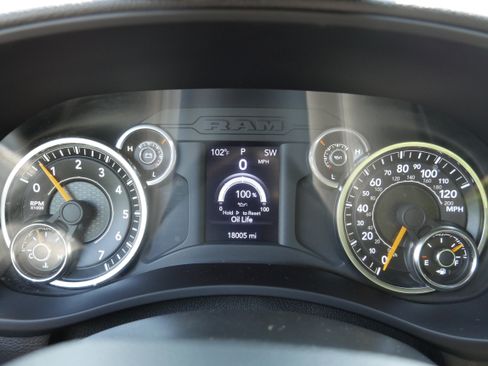 Used 2022 RAM 2500 Tradesman AWD/4WD image 32