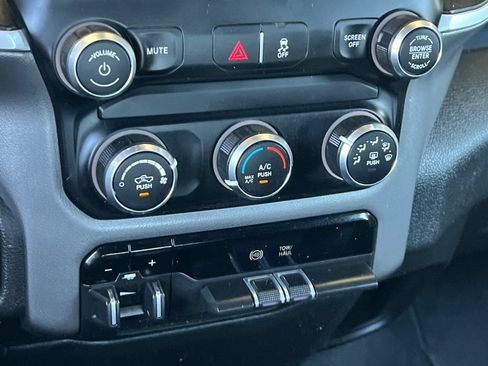 Used 2022 RAM 2500 Big Horn AWD/4WD image 20