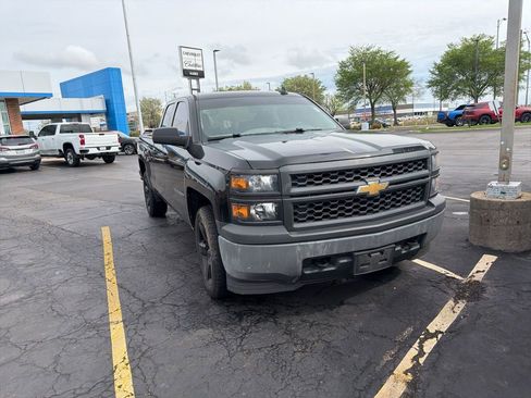 Used 2015 Chevrolet Silverado 1500 W/T w/ Black Out Edition image 6