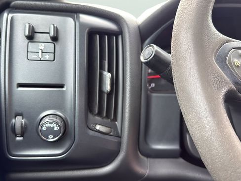 Used 2018 Chevrolet Silverado 2500 W/T w/ WT Convenience Package RWD image 11