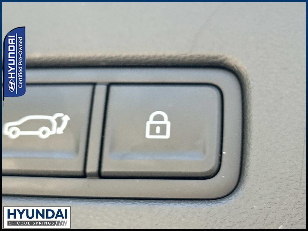 Certified 2025 Hyundai Santa Fe XRT AWD/4WD image 15