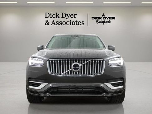 Used 2023 Volvo XC90 T8 Ultimate w/ Protection Package Premier AWD/4WD image 4
