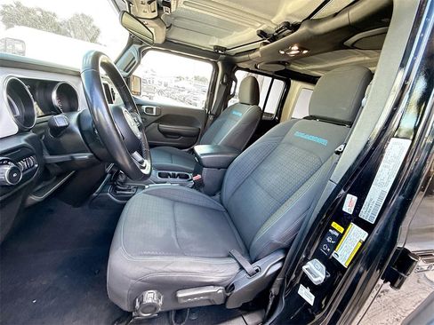 Used 2021 Jeep Wrangler Unlimited Islander image 22