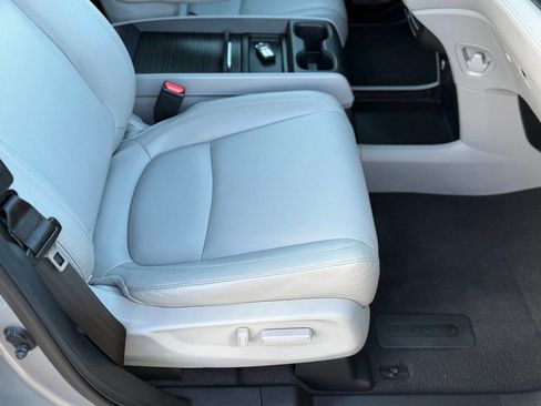 Used 2018 Honda Odyssey Touring image 42