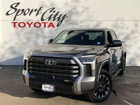 Used 2025 Toyota Tundra Limited image 1
