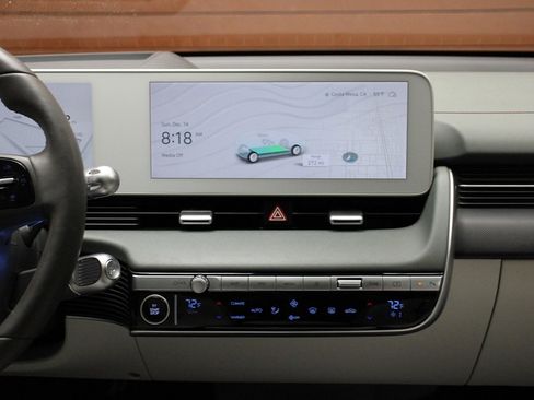 Used 2024 Hyundai Ioniq 5 Limited image 22