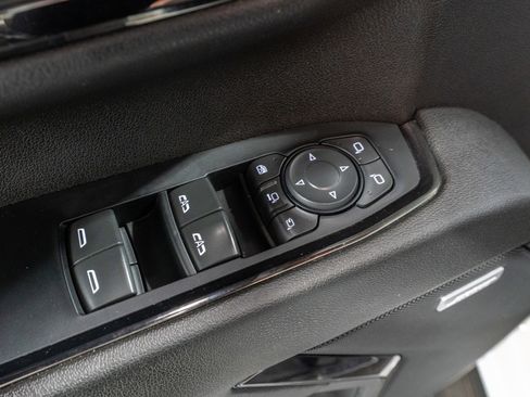 Used 2024 GMC Sierra 2500 AT4 w/ Technology Package image 17