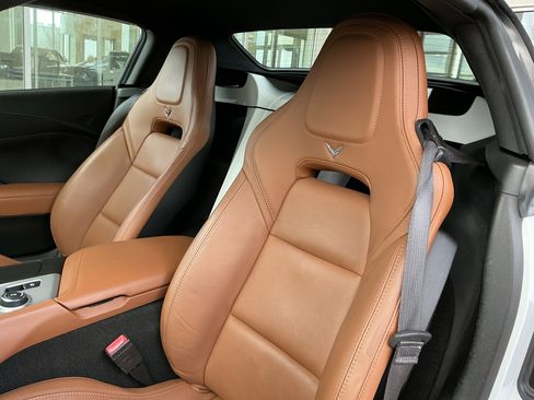 Used 2017 Chevrolet Corvette Stingray Convertible w/ 2LT Preferred Equipment Group image 18